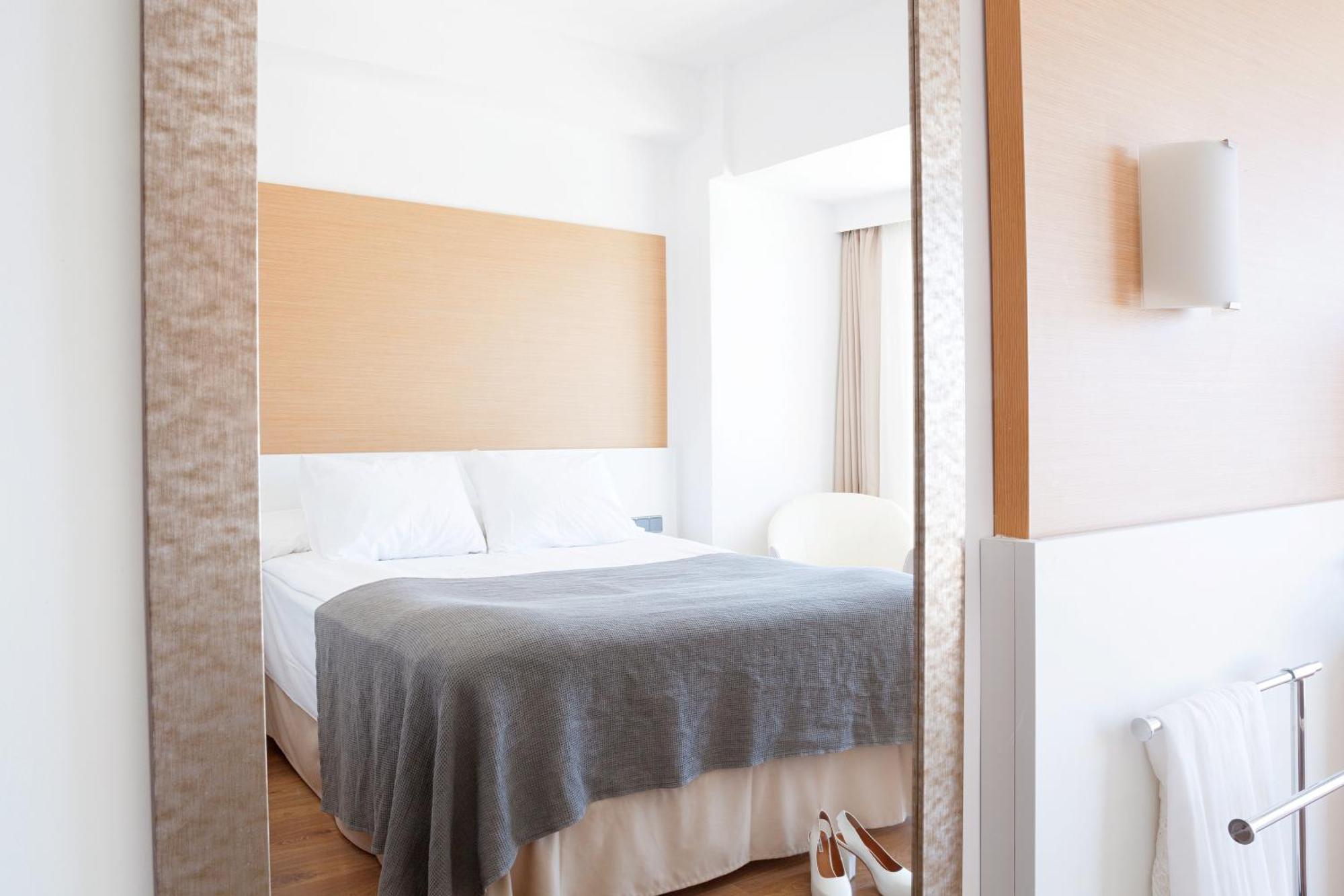 Hotel Sunprime Waterfront Adults Only Can Pastilla  Zimmer foto
